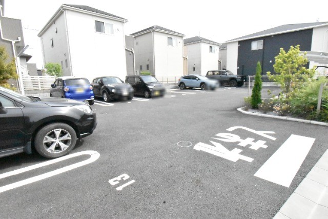 ��ʌ��������܎s�΋�厚���̃A�p�[�g�̒��ԏ�