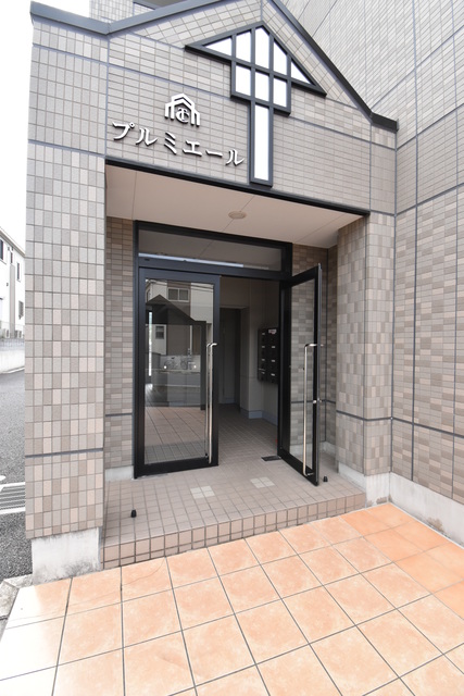 ��ʌ�����s�厚������̃}���V�����̃G���g�����X