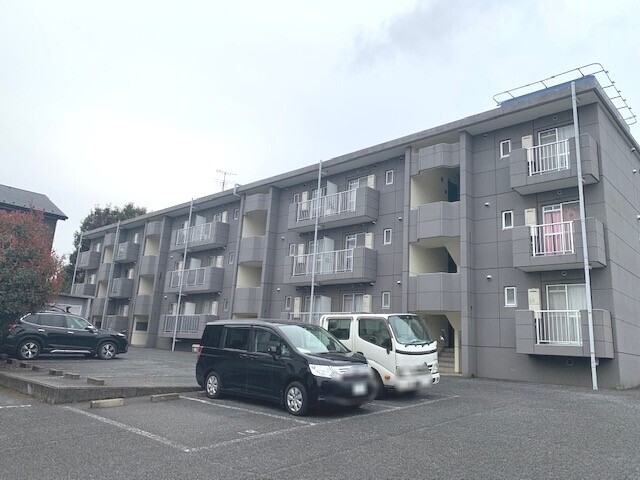 ��ʌ��������܎s�΋�Ō��R����4-6�̃}���V�����̌����O��