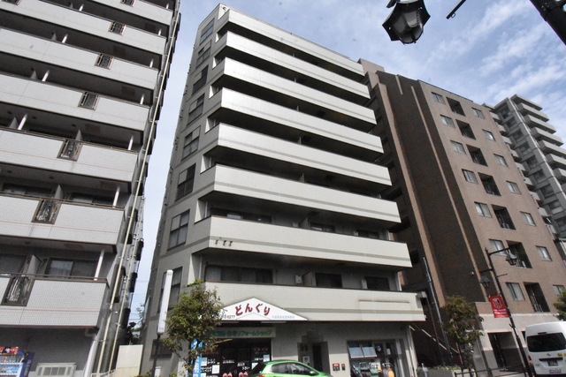 ��ʌ��������܎s�Y�a���ՂR���ڂ̃}���V�����̌����O��