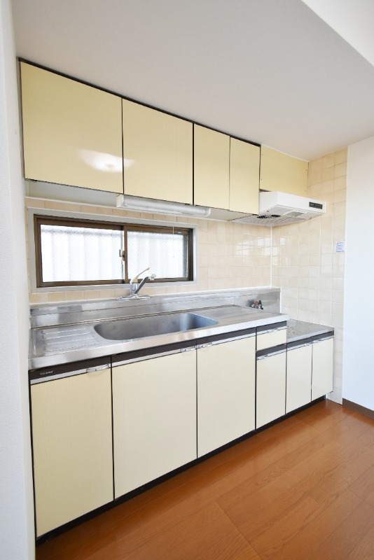 ��ʌ��������܎s�Y�a���ՂR���ڂ̃}���V�����̃L�b�`��