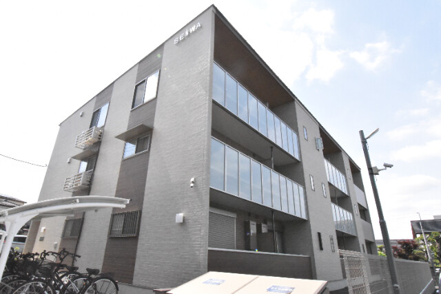 ��ʌ��������܎s��{��V�����Q���ڂ̃A�p�[�g�̌����O��