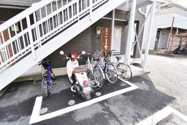 ��ʌ��������܎s����厚�_�c�̃A�p�[�g�̂��̑�