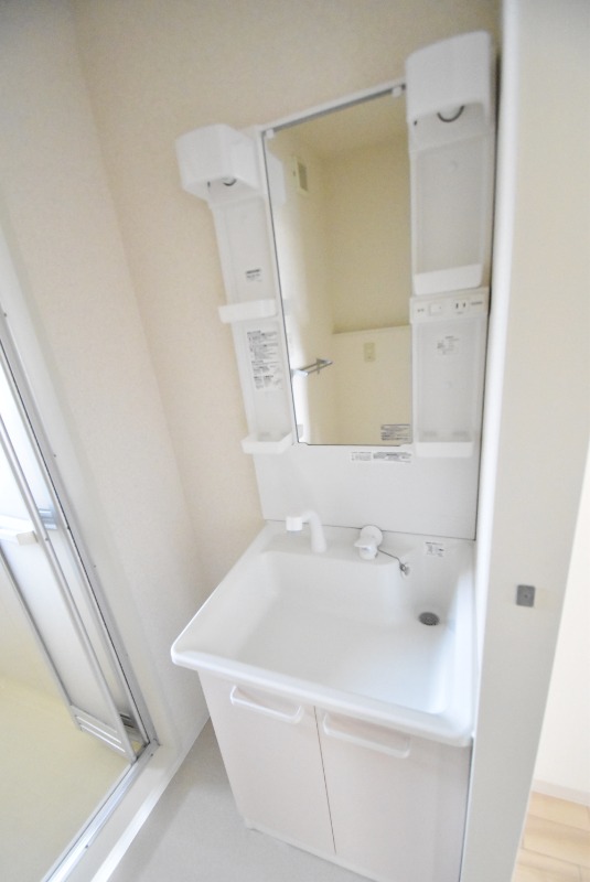 ��ʌ��������܎s�΋�Ō��R���ڂ̃}���V�����̐��ʏ�