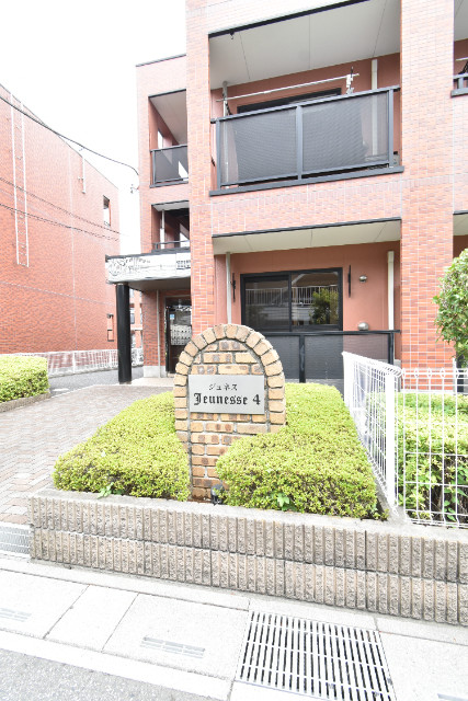 ��ʌ������s�h���R���ڂ̃}���V�����̎���