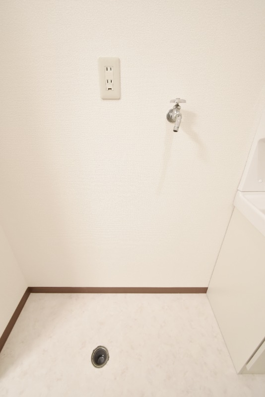 ��ʌ��������܎s�Y�a���ՂR���ڂ̃}���V�����̂��̑��ݔ�