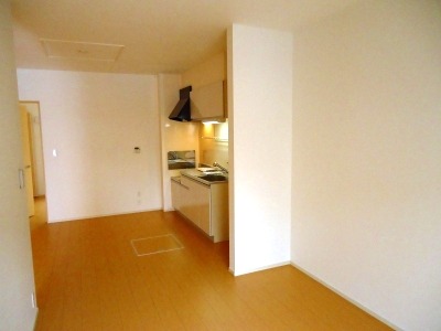 ��ʌ��k�����S�ɓޒ��w���S���ڂ̃A�p�[�g�̃L�b�`��