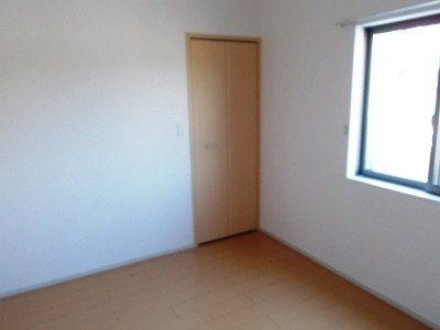 ��ʌ��k�����S�ɓޒ��w���S���ڂ̃A�p�[�g�̂��̑������E�X�y�[�X