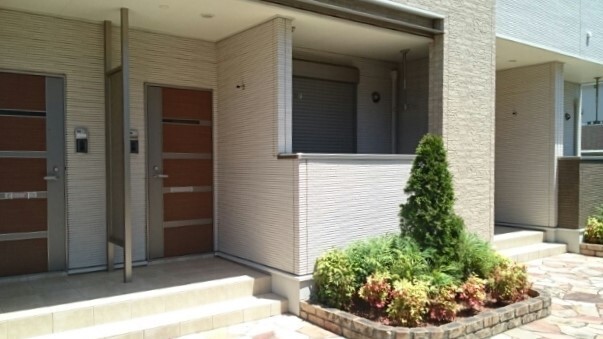 ��ʌ��k�����S�ɓޒ��w���S���ڂ̃A�p�[�g�̃G���g�����X