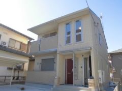 ��ʌ��������܎s�k��{����876-2�̃A�p�[�g�̌����O��