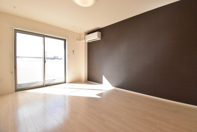 ��ʌ��������܎s�΋�厚���̃}���V�����̋��ԁE���r���O