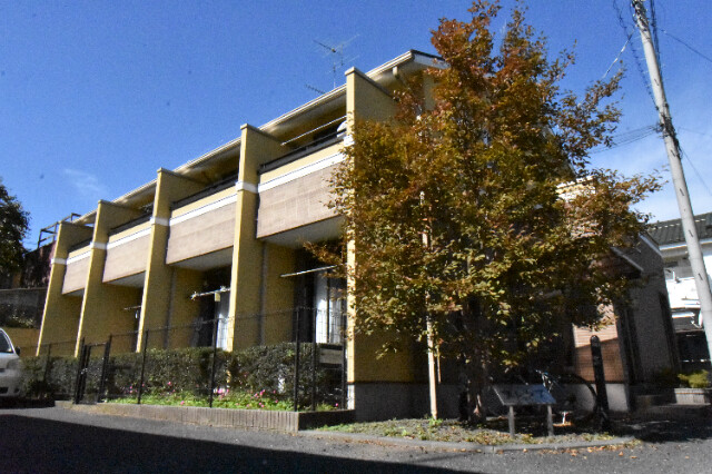 ��ʌ��@�c�s���U���ڂ̃A�p�[�g�̌����O��