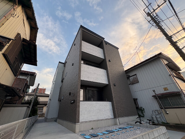 ��ʌ��@�c�s���R���ڂ̃A�p�[�g�̌����O��