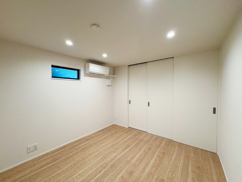 ��ʌ��@�c�s���R���ڂ̃A�p�[�g�̋��ԁE���r���O