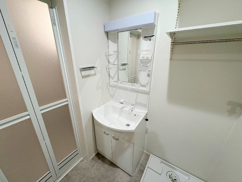 ��ʌ��@�c�s���R���ڂ̃A�p�[�g�̐��ʏ�