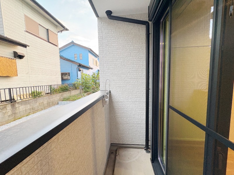 ��ʌ��@�c�s���R���ڂ̃A�p�[�g�̃o���R�j�[