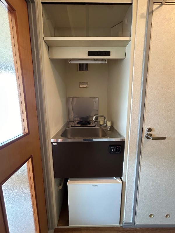 ��ʌ��������܎s�k��听���S���ڂ̃}���V�����̃L�b�`��