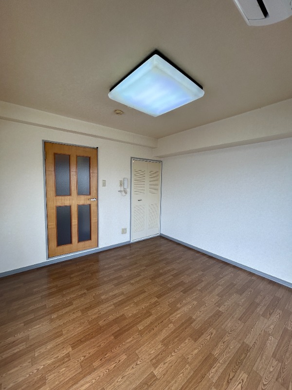 ��ʌ��������܎s�k��听���S���ڂ̃}���V�����̋����E���r���O