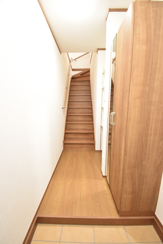 ��ʌ�����s�厚�v���q��V�c�̃A�p�[�g�̌���