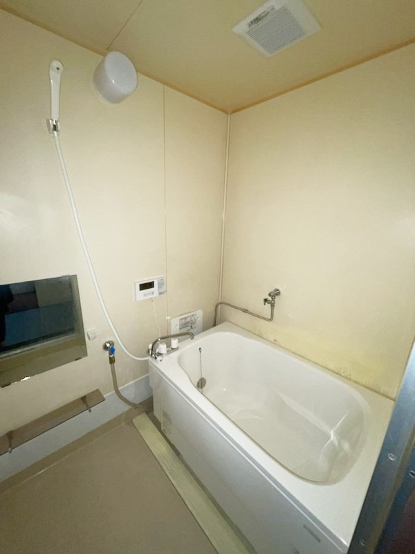 ��ʌ��������܎s�k��{�����S���ڂ̃}���V�����̃o�X