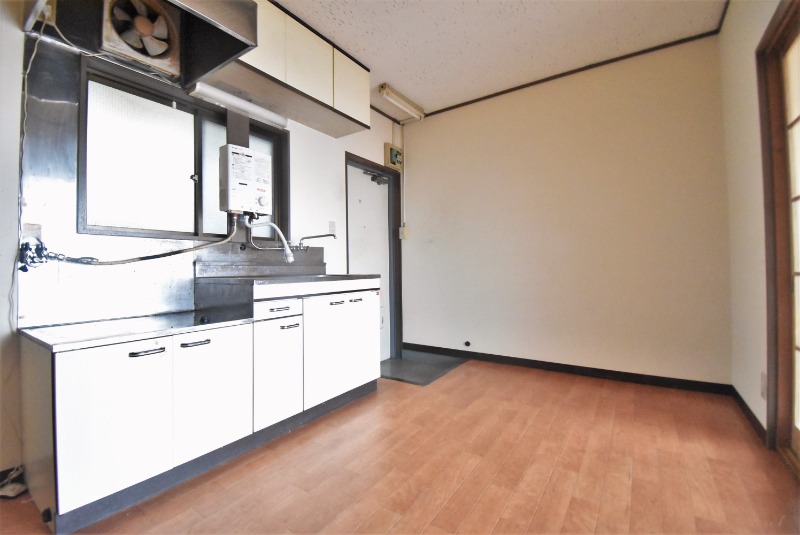 ��ʌ��������܎s�k��{�����S���ڂ̃}���V�����̃L�b�`��