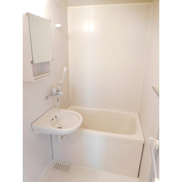 ��ʌ��������܎s�k��{�����̃A�p�[�g�̐��ʏ�