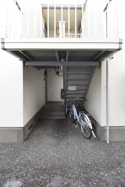 ��ʌ��������܎s�k��{�����̃A�p�[�g�̃G���g�����X