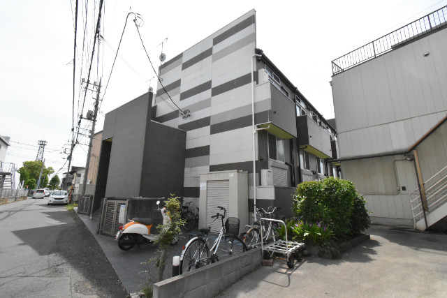 ��ʌ��������܎s�k����i���R���ڂ̃A�p�[�g�̌����O��