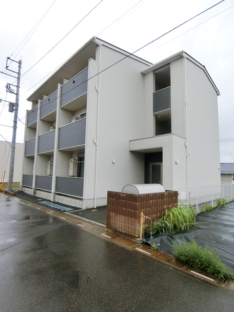 ��ʌ��������܎s�΋�厚����c606�̃A�p�[�g�̌����O��