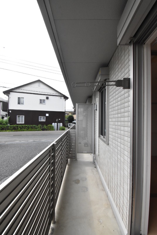 ��ʌ�����s�厚���s�̍��݂̃A�p�[�g�̃o���R�j�[