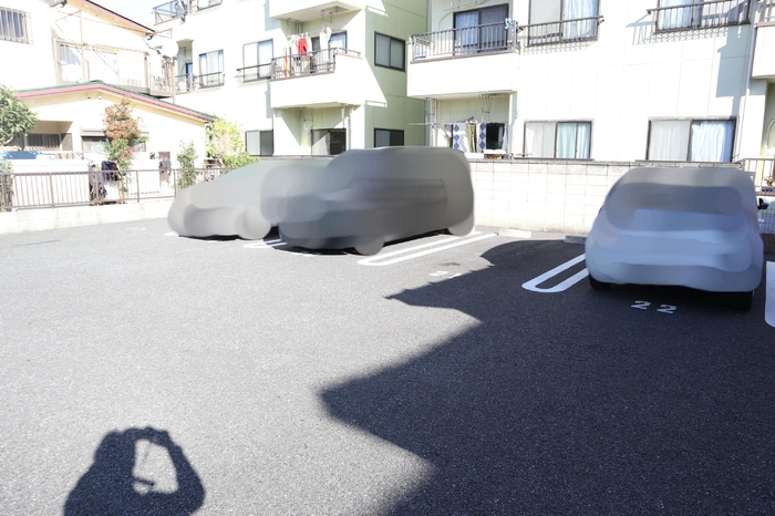 ��ʌ�����s�씵���J�V���ڂ̃A�p�[�g�̒��ԏ�