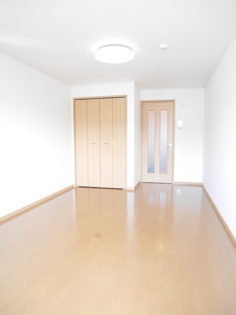 ��ʌ��k�����S�ɓޒ����h��R���ڂ̃A�p�[�g�̋��ԁE���r���O