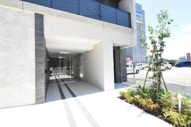 ��ʌ��������܎s�΋�����S���ڂ̃}���V�����̃G���g�����X