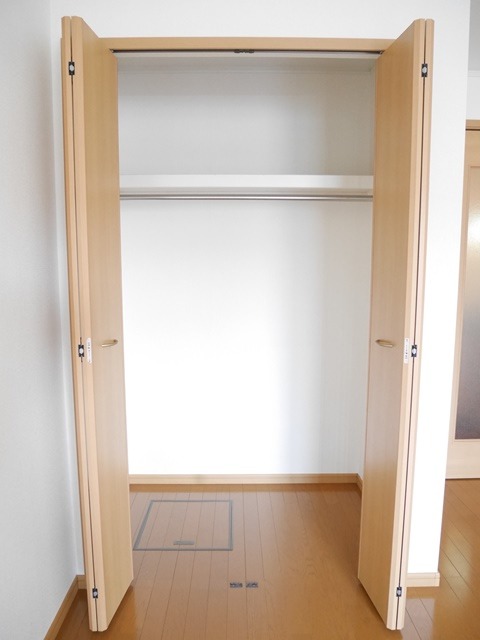 ��ʌ��k�����S�ɓޒ����h��R���ڂ̃A�p�[�g�̎��[