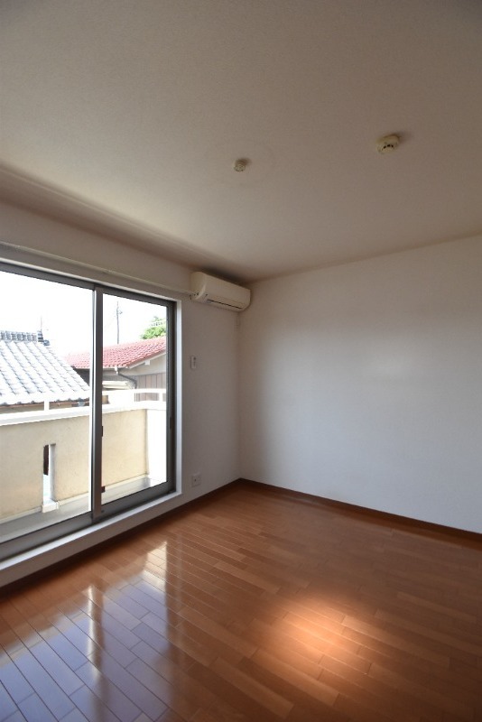 ��ʌ��������܎s����h�a�U���ڂ̃A�p�[�g�̋����E���r���O