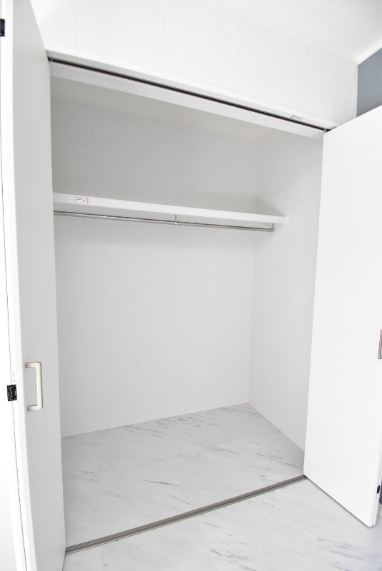 ��ʌ�����s������S���ڂ̃A�p�[�g�̎��[