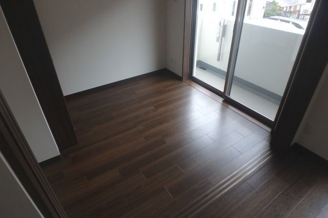 ��ʌ�����s�˒������̃}���V�����̂��̑������E�X�y�[�X