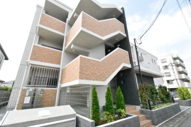 ��ʌ�����s�˒������̃}���V�����̃G���g�����X