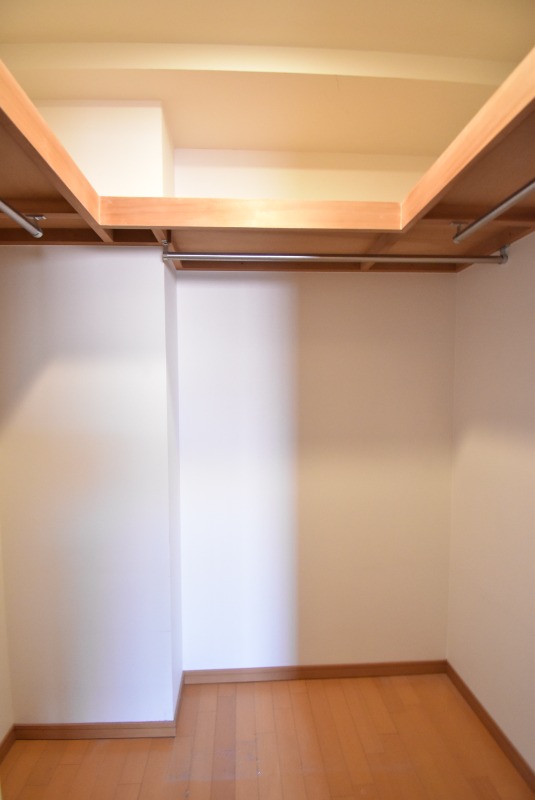 ��ʌ��z�J�s�厚�����̃}���V�����̎��[