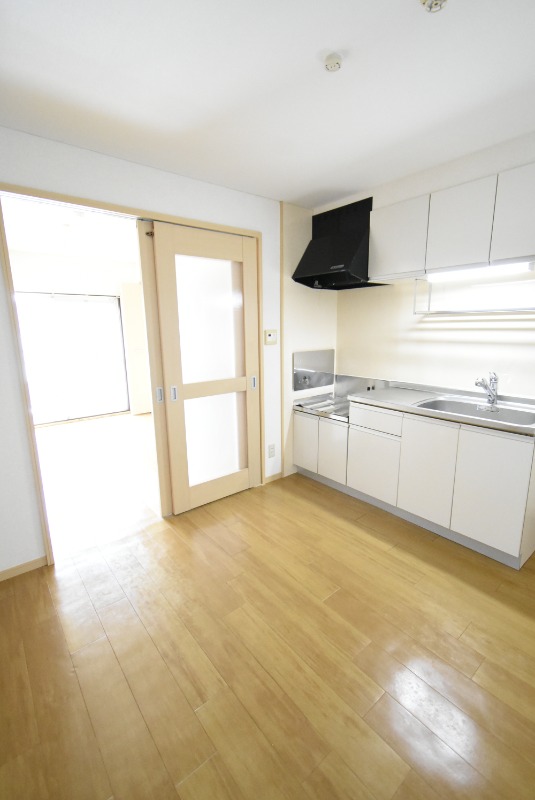 ��ʌ��������܎s������[��R���ڂ̃}���V�����̋��ԁE���r���O