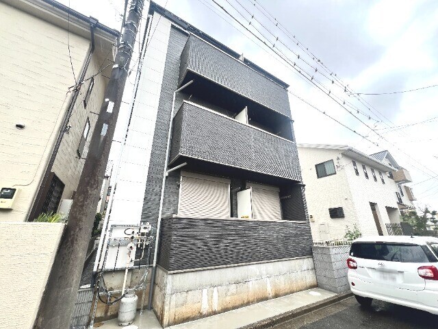 ��ʌ��������܎s�����擌��{�S���ڂ̃A�p�[�g�̌����O��