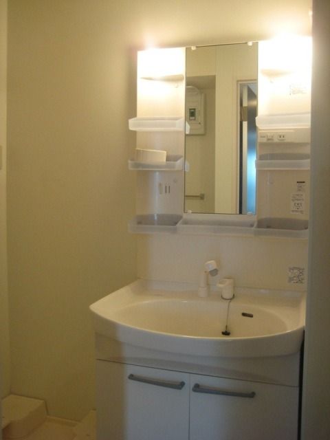 ��ʌ��������܎s�΋擹�c�y�Q���ڂ̃A�p�[�g�̐��ʏ�