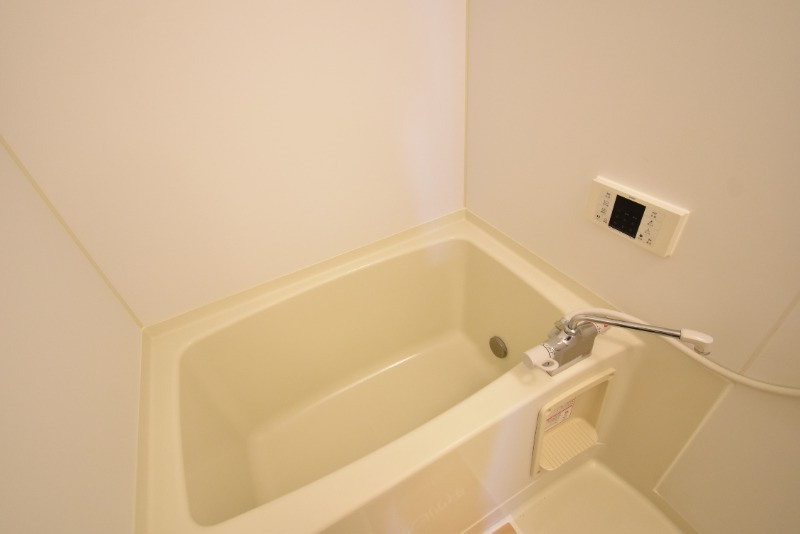 ��ʌ��z�J�s���C�N�^�E���T���ڂ̃A�p�[�g�̃o�X