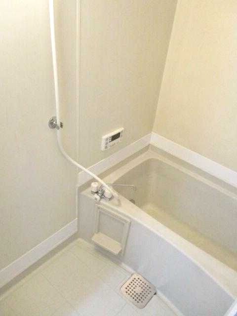 ��ʌ������s���P�O���ڂ̃A�p�[�g�̃o�X