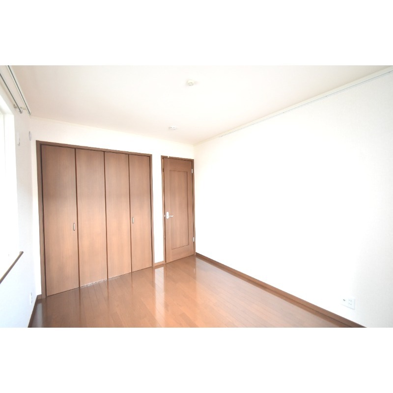 ��ʌ��z�J�s���C�N�^�E���T���ڂ̃A�p�[�g�̂��̑������E�X�y�[�X