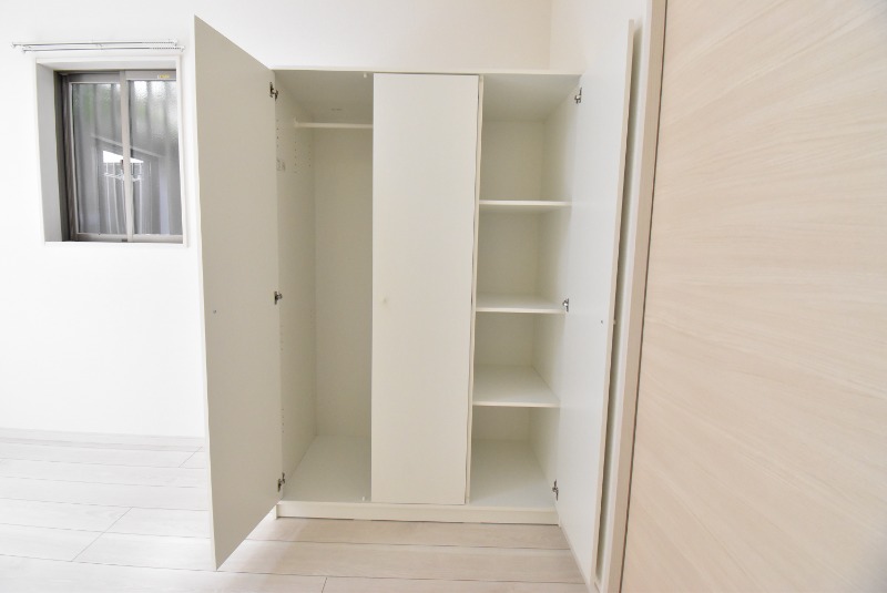 ��ʌ�����s��؂Q���ڂ̃A�p�[�g�̎��[