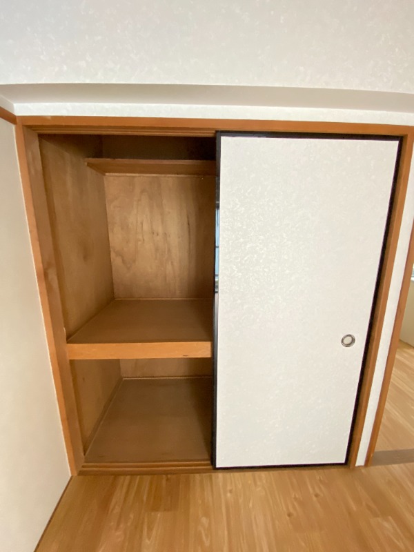 ��ʌ��������܎s�k��y�C���Q���ڂ̃}���V�����̎��[