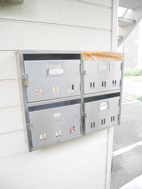 ��ʌ������s���P�O���ڂ̃A�p�[�g�̂��̑�