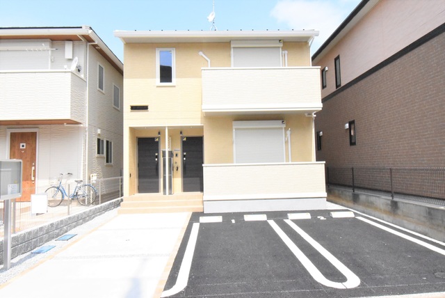 ��ʌ��������܎s�΋�厚�O���̃A�p�[�g�̌����O��