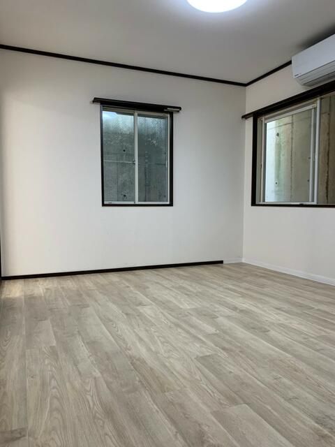 ��ʌ��������܎s�΋�厚�����̃A�p�[�g�̂��̑������E�X�y�[�X